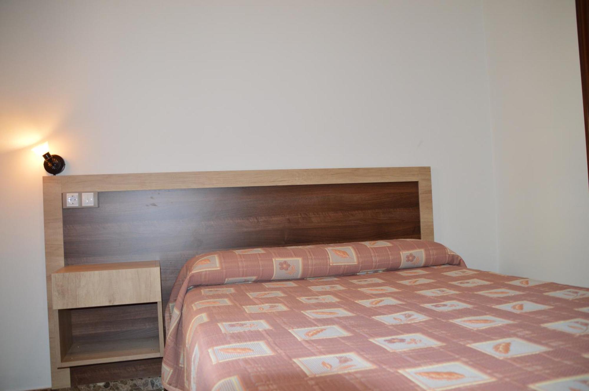 Labella - Hostal Rural Restaurante La Calahorra Dış mekan fotoğraf