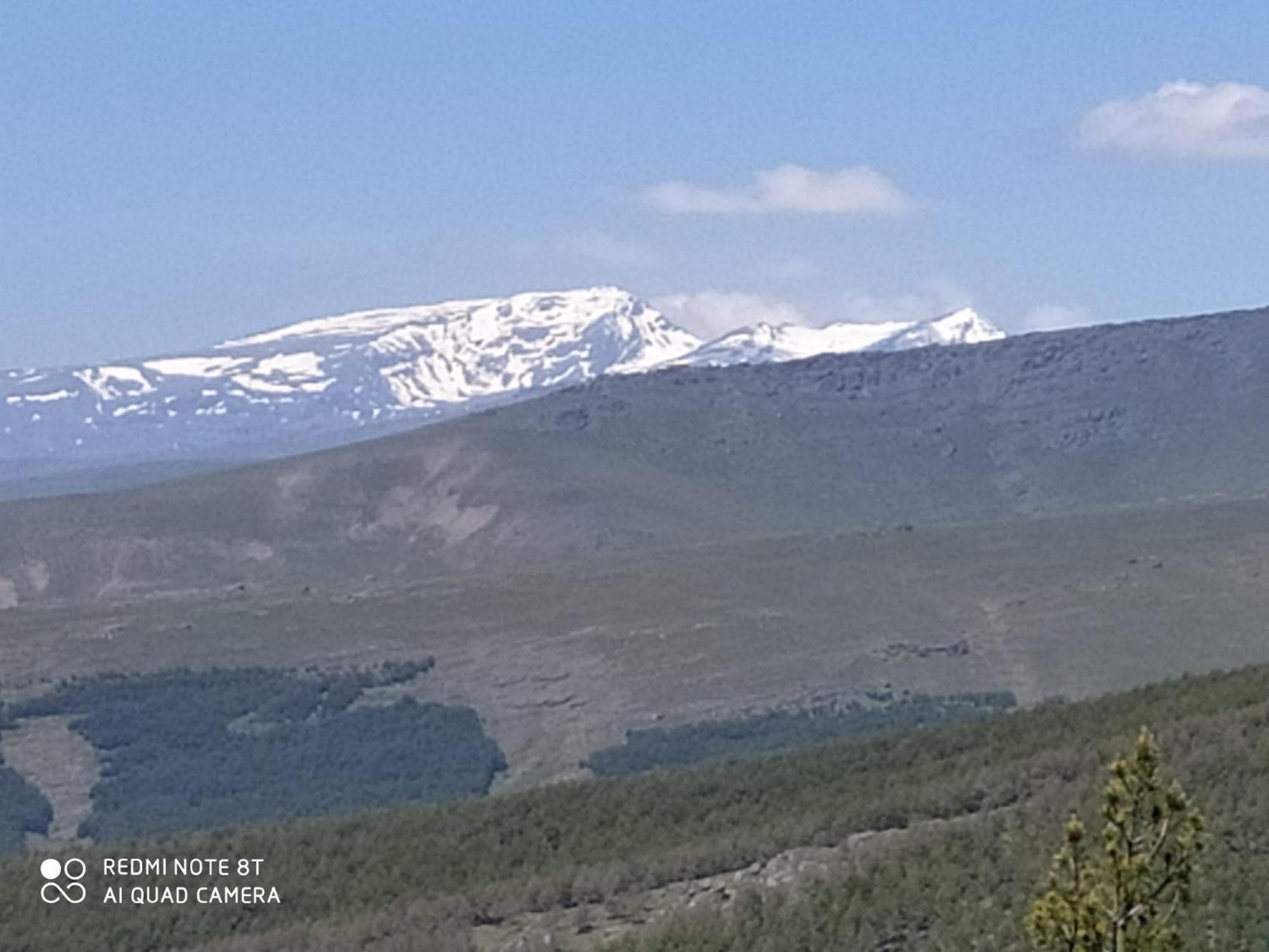 Labella - Hostal Rural Restaurante La Calahorra Dış mekan fotoğraf