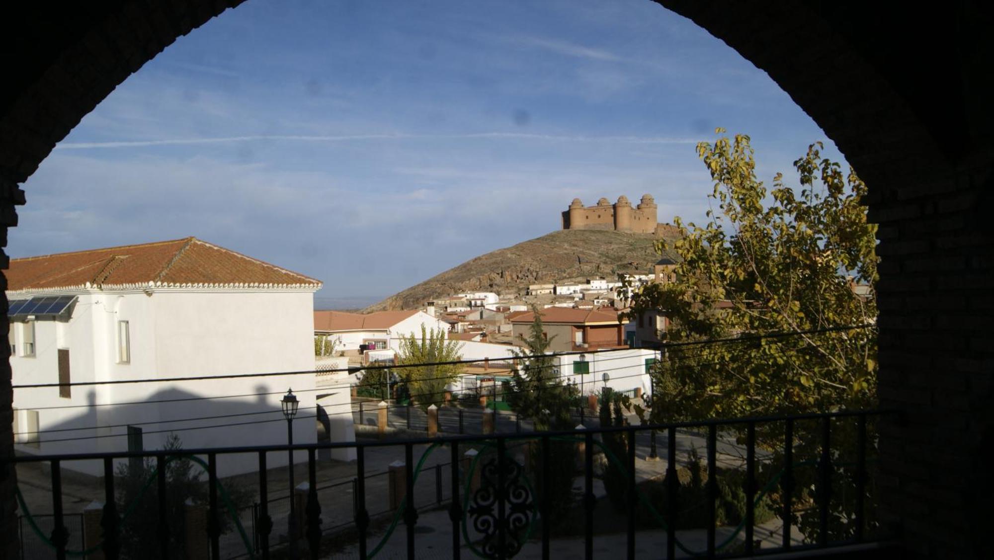 Labella - Hostal Rural Restaurante La Calahorra Dış mekan fotoğraf