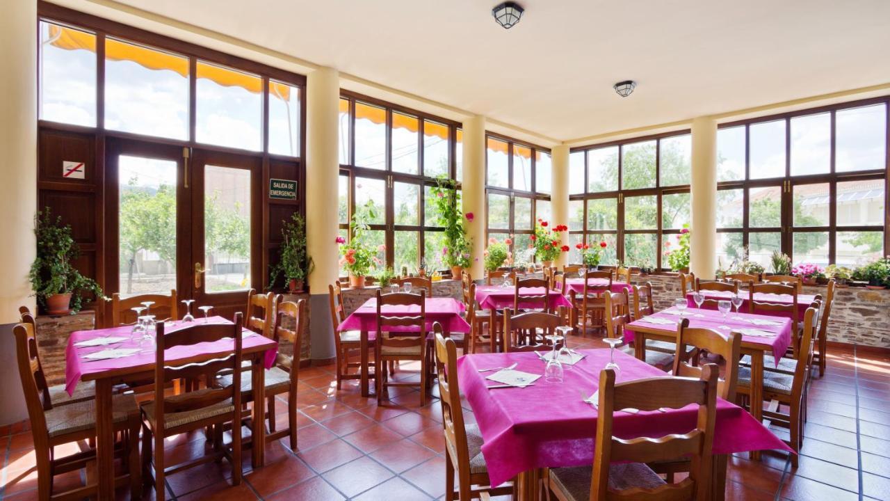 Labella - Hostal Rural Restaurante La Calahorra Dış mekan fotoğraf