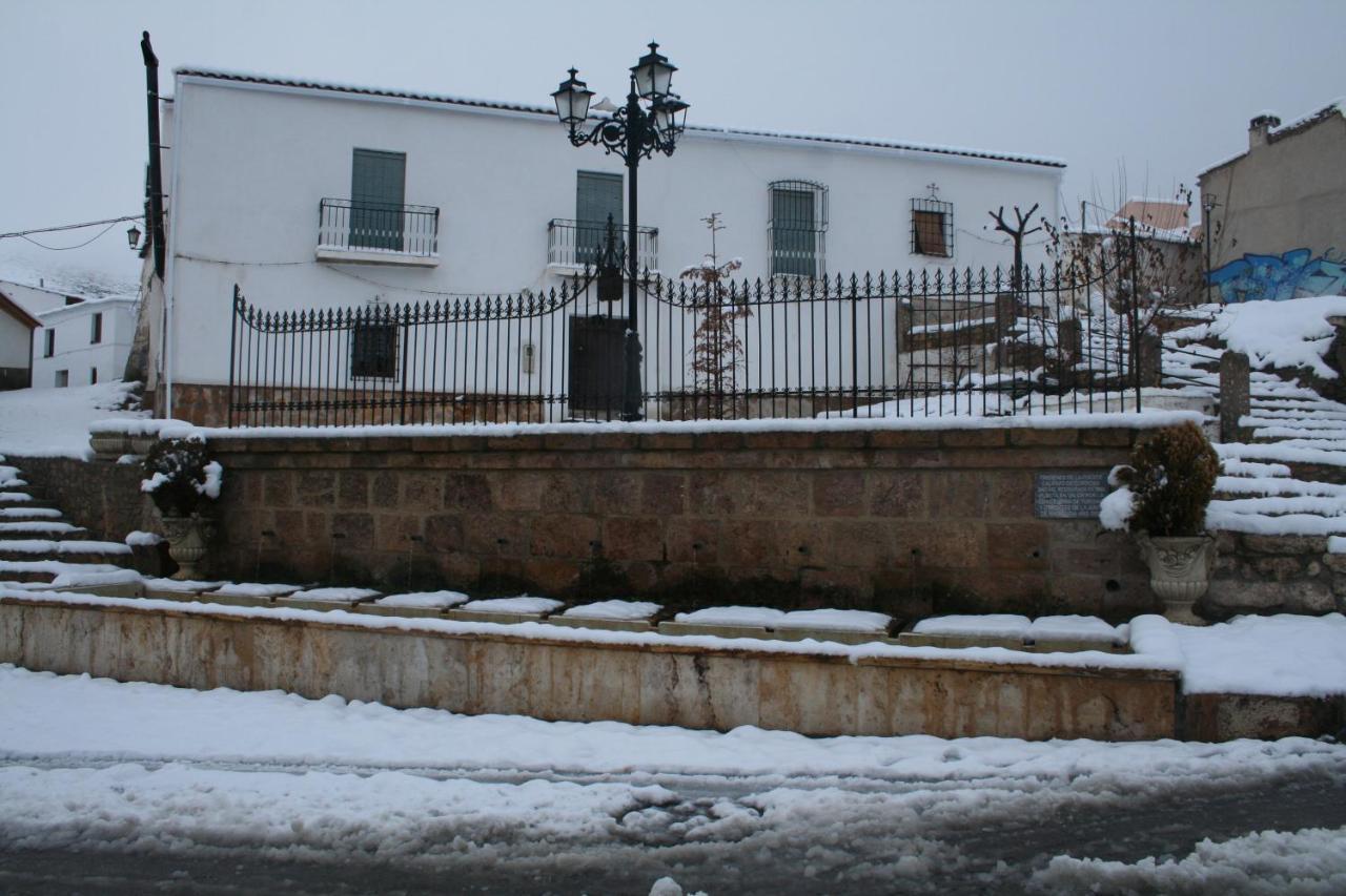 Labella - Hostal Rural Restaurante La Calahorra Dış mekan fotoğraf