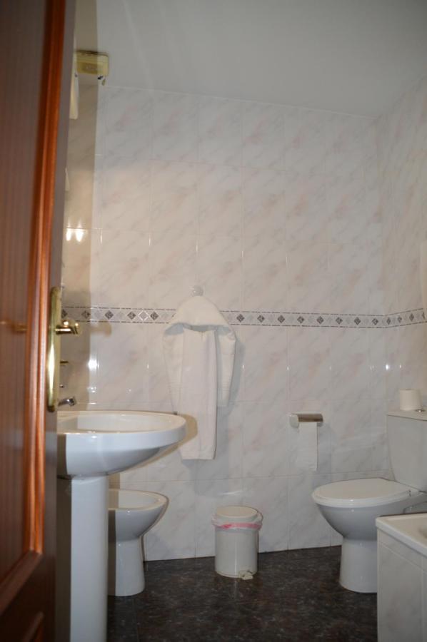 Labella - Hostal Rural Restaurante La Calahorra Dış mekan fotoğraf